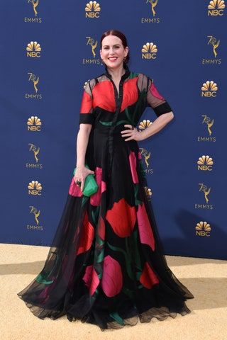 Slika lahko vsebuje Fashion Human Person Premiere Clothing Apparel Red Carpet in Red Carpet Premiere