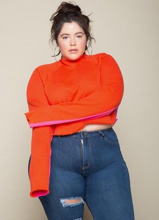 La imagen puede contener Humano Mujer Persona Rubia Mujer Adolescente Niña Niño Niño Ropa y prendas de vestir