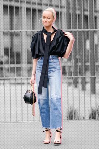 La imagen puede contener Pantalones Ropa Ropa Persona humana Mujer Pantalones vaqueros Mujer Accesorios y accesorios