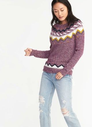 Esta imagen puede contener ropa suéter persona humana mujer y niña