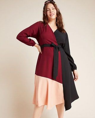 La imagen puede contener Ropa Ropa Persona humana Moda Túnica Manga y manga larga