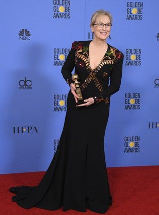 Tämä kuva saattaa sisältää Meryl Streep Fashion Premiere Human Person Red Carpet ja Red Carpet Premiere