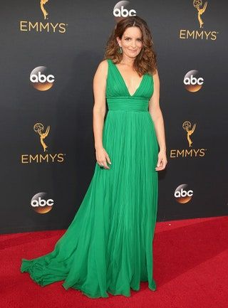 La imagen puede contener Tina Fey Fashion Premiere Red Carpet Red Carpet Premiere Human and Person
