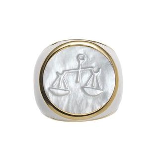 Bild kann Zubehör Zubehör Schmuck und Ring enthalten