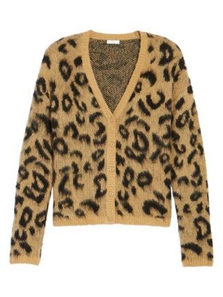 Dieses Bild kann Kleidung Kleidung Pullover und Strickjacke enthalten