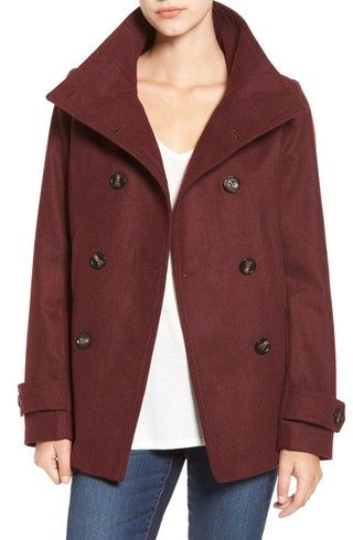 La imagen puede contener Ropa Abrigo Abrigo Gabardina y chaqueta