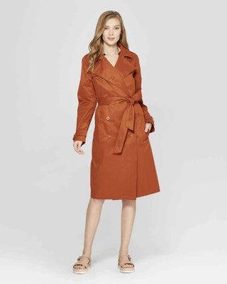 Bild könnte enthalten Kleidung Kleidung Mantel Mantel menschlicher Mensch Trenchcoat und Emma Ishta