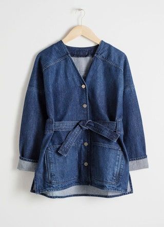 Chaqueta vaquera con cinturón de Other Stories