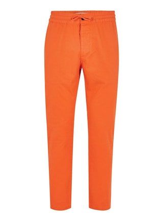 La imagen puede contener Ropa Ropa Pantalones Vaqueros y vaqueros