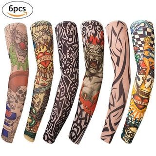 Esta imagen puede contener tatuaje y ropa de manga de ropa de brazo de piel