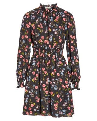 Bilden kan innehålla Kläder Kläder Klänning ärm långärmad kappa Överrock och pyjamas