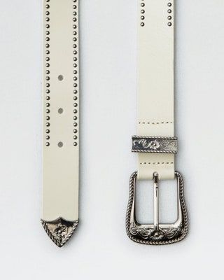La imagen puede contener Hebilla Accesorios Cinturón y correa de accesorios