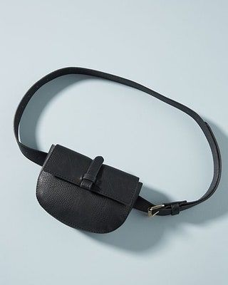 La imagen puede contener ropa, accesorios, accesorios y cinturón