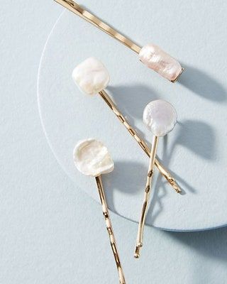 La imagen puede contener accesorios, accesorios y joyas.
