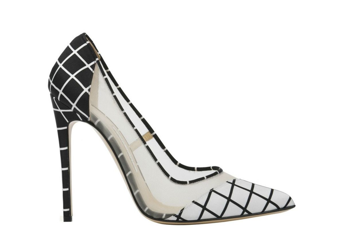 Bilden kan innehålla Clothing Apparel Shoe Shoe och High Heel