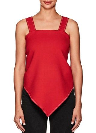 Nuotraukoje gali būti „Clothing Apparel Human Person Dress“ ir „Top Top“.