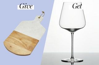 La imagen puede contener Lámpara Vidrio Bebida Alcohol Vino Copa de vino Bebida y cáliz