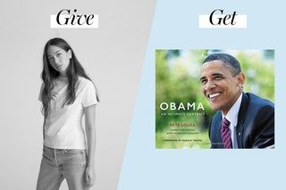 Esta imagen puede contener Persona humana Barack Obama Traje Abrigo Ropa Abrigo Ropa Corbata Accesorios y accesorios