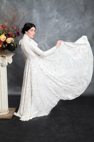 Ein Kleid von Sahroo
