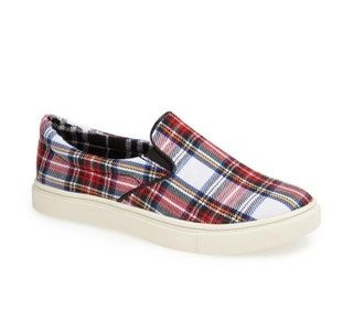 Bild kann Kleidung Bekleidung Schuhe Schuh Sneaker und Canvas enthalten