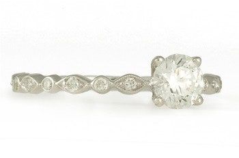 Bild kann Haarspange Diamant Schmuck Zubehör Zubehör und Edelstein enthalten
