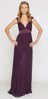 La imagen puede contener Ropa Ropa Vestido Vestido de noche Vestido Bata Moda Persona humana y femenina
