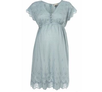 Slika lahko vsebuje Oblačila Oblačila Oblačila Home Decor Fashion Robe Večerna obleka in obleka